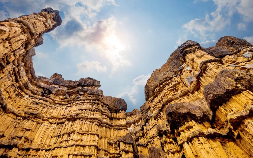 Bedrock Origin Unveiled: 10 Fascinating Facts About Its Formation ...