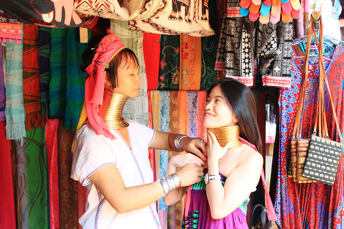 Long Neck Tribe: 10 Jaw-Dropping Images That Capture Their Unique Beauty