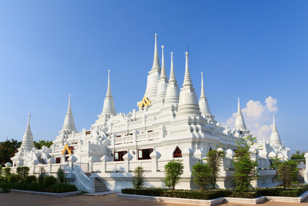 Chiang Rai White Temple: 10 Iconic Spots for Unforgettable Photos