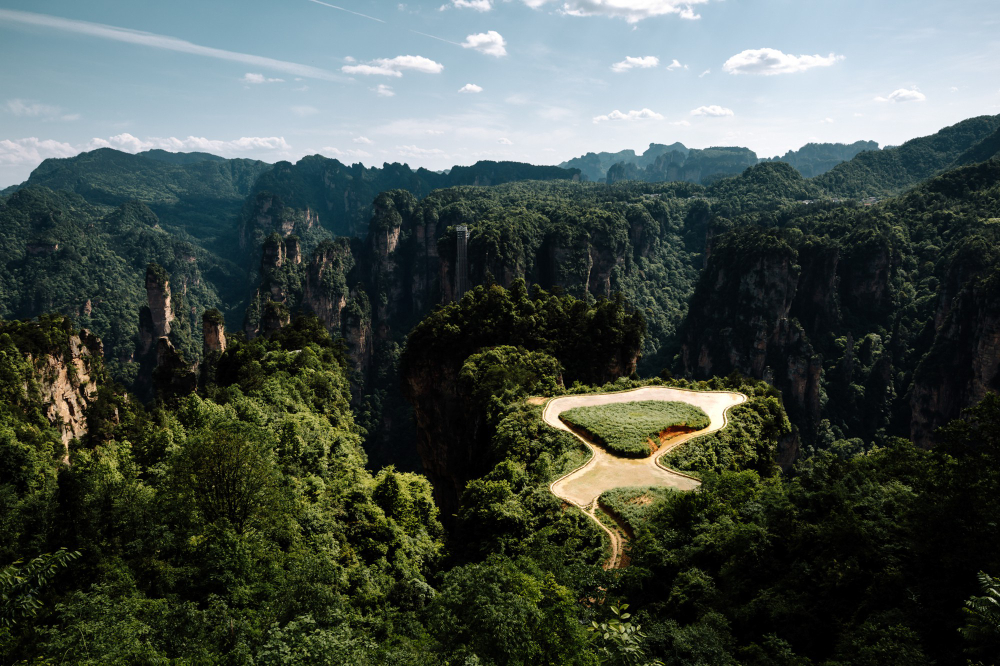 Zhangjiajie National Forest Park China: 10 Stunning Views from the Glass Bridge