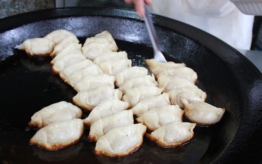 Yang’s Fried Dumplings Shanghai: 10 Reasons This Iconic Spot Is a Must-Try